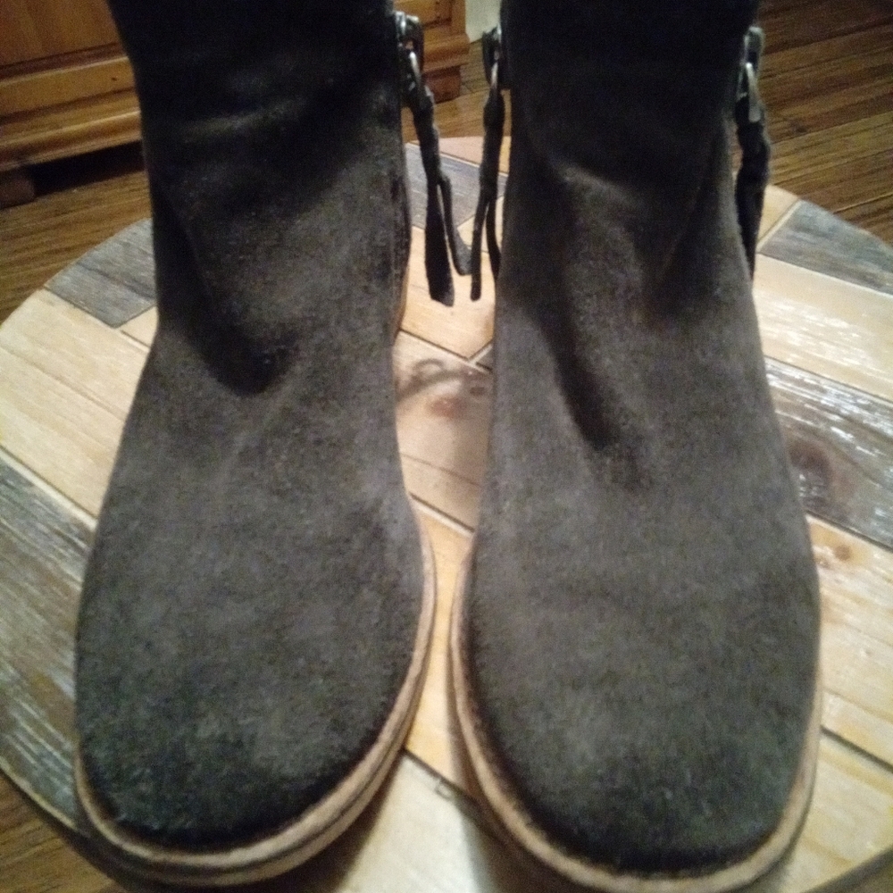 Dolce Vita Sutton Chocolate Brown Suede Ankle Boots with Zipper Block Heel